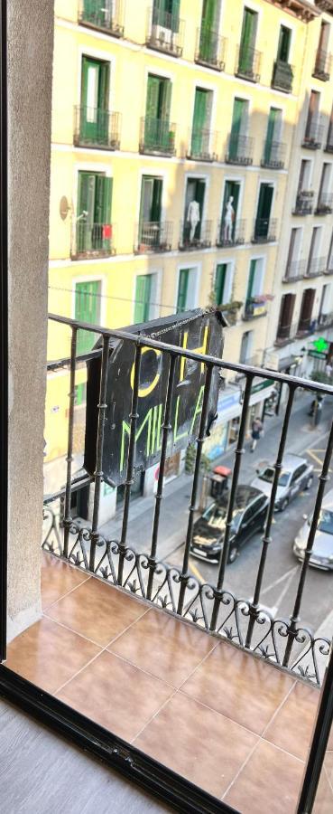 Hotel Casa De Huespedes Mi Lla Madrid Exteriér fotografie